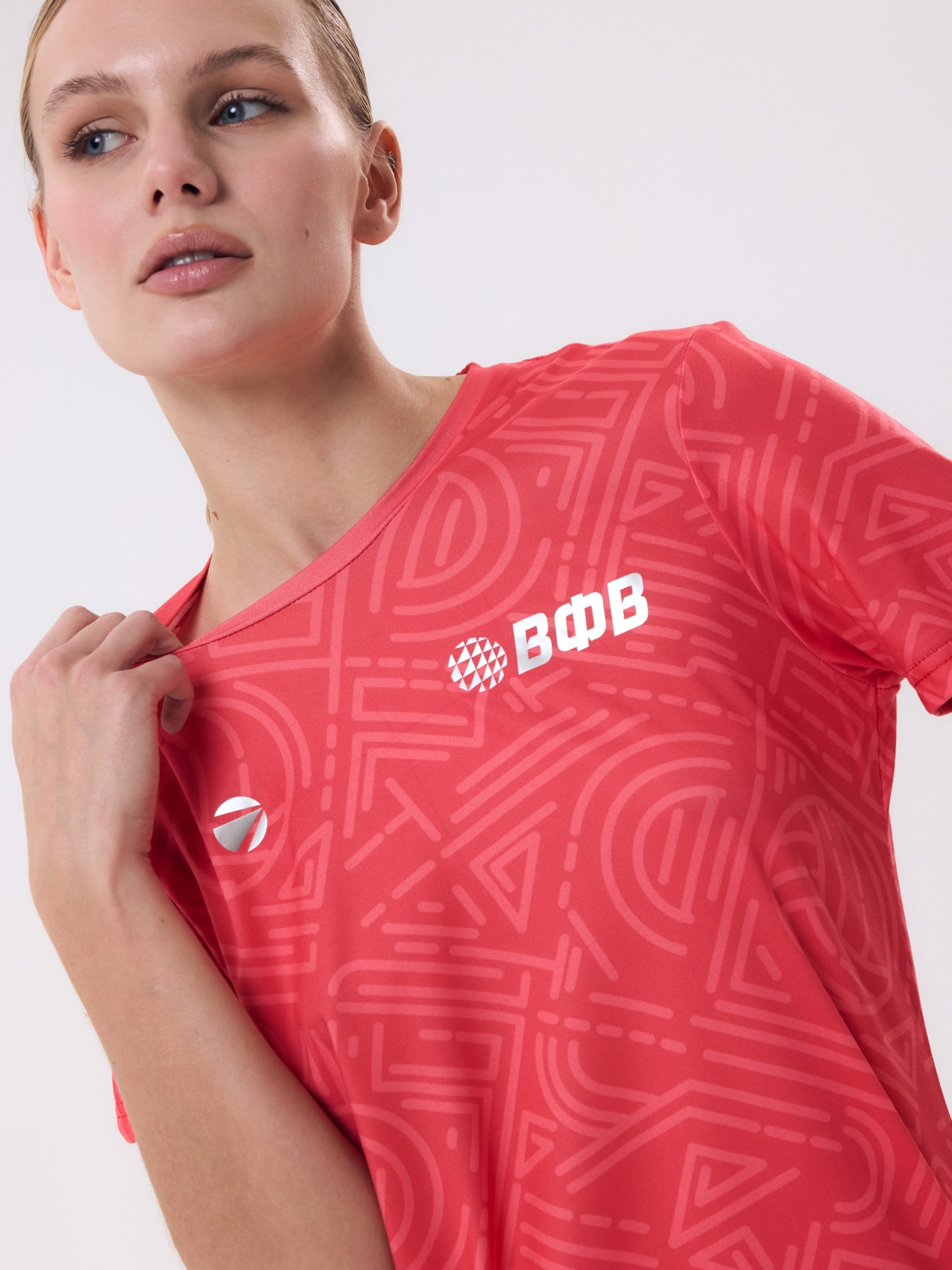 Футболка женская с коротким рукавом