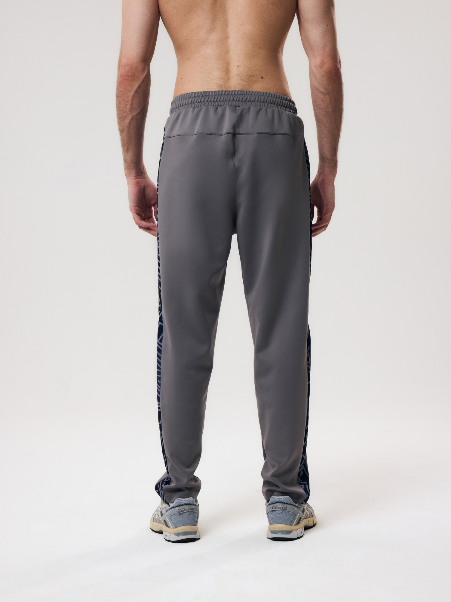 Брюки спортивные мужские