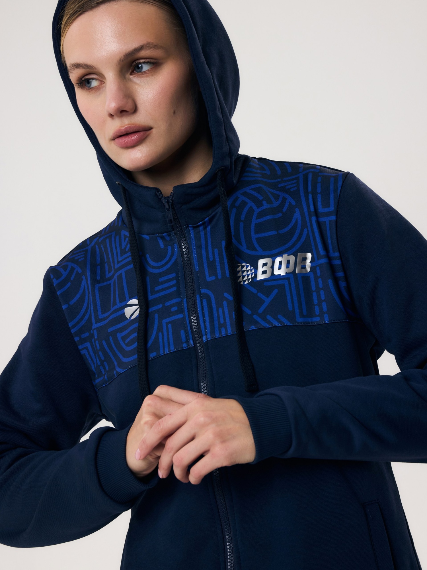 Толстовка на молнии женская